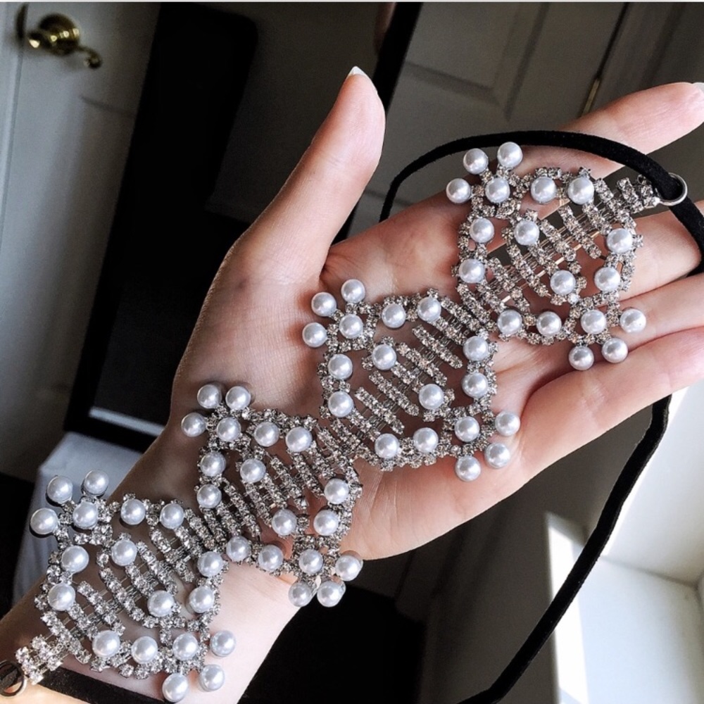 ⚜️[𝗡𝗪𝗧]⚜️Pearl Crystal Statement Choker NEW - Picture 2 of 8